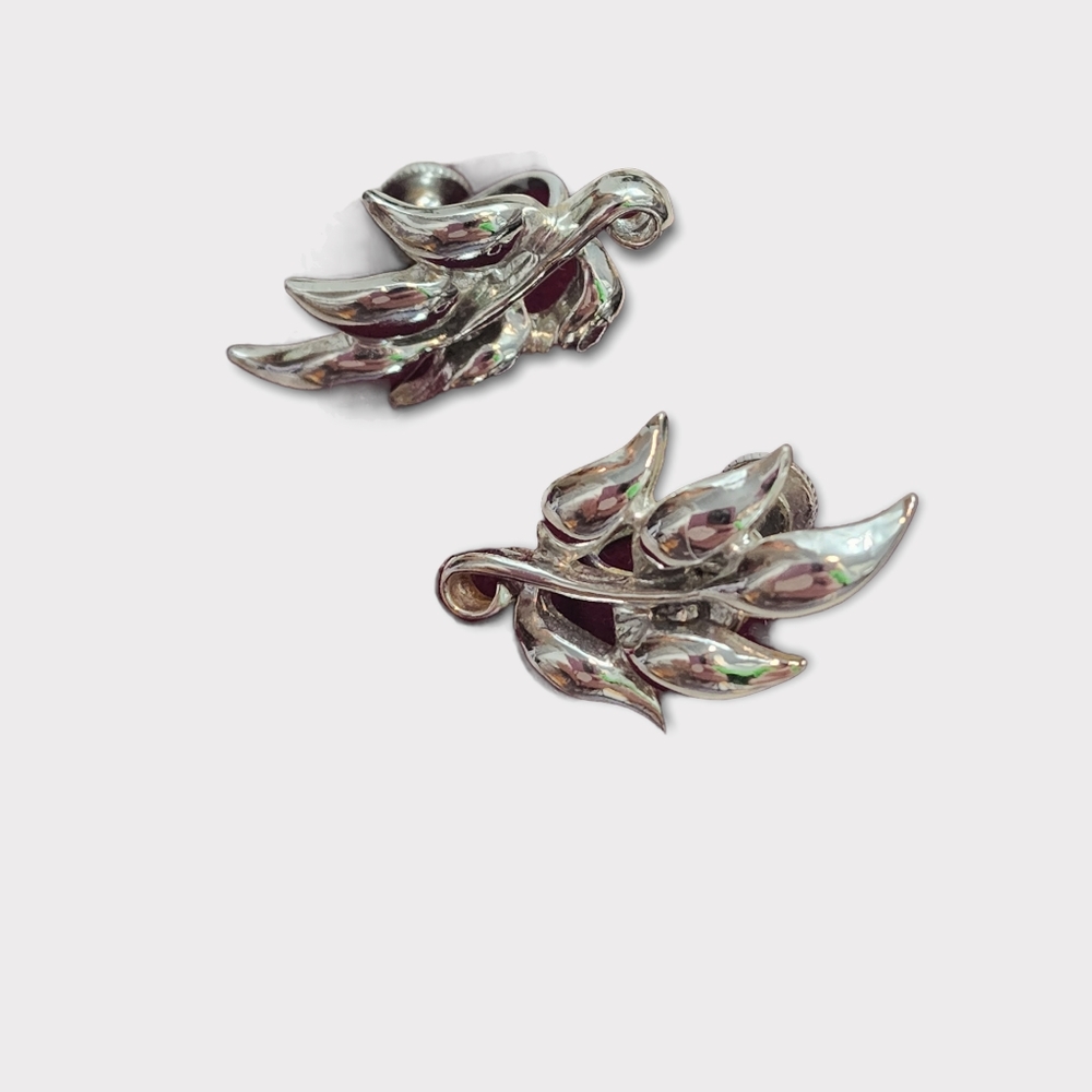 Coro‎ vintage clip on earrings